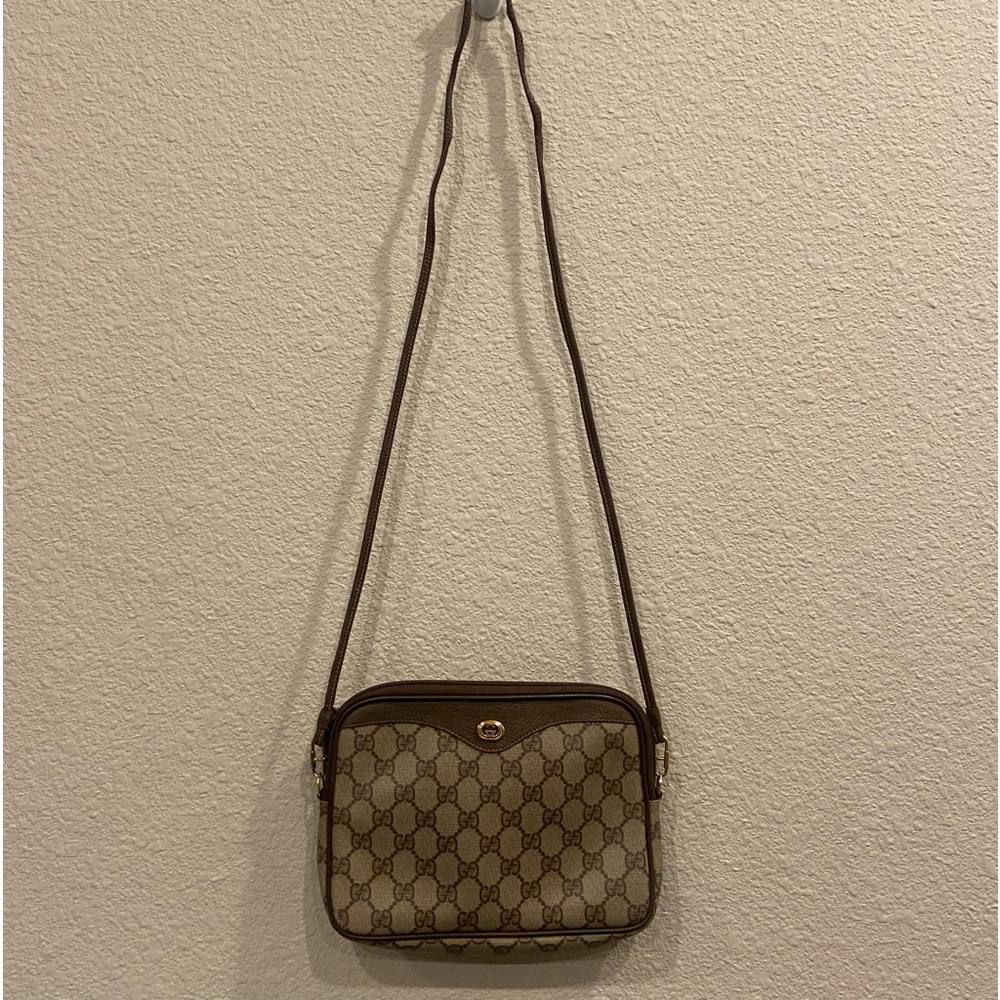Gucci GG Supreme Crossbody Bag (Vintage)